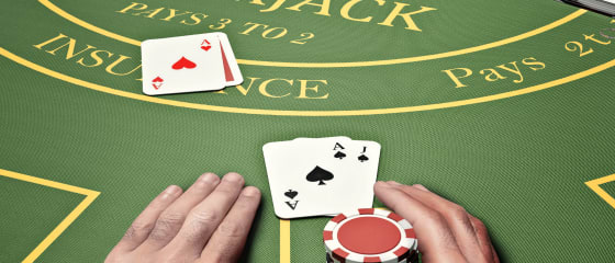 Tiedä ero: Blackjack vs. pokeri!